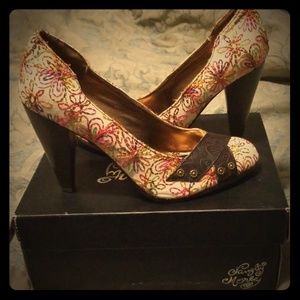 Naughty Monkey Squiggle in Cream